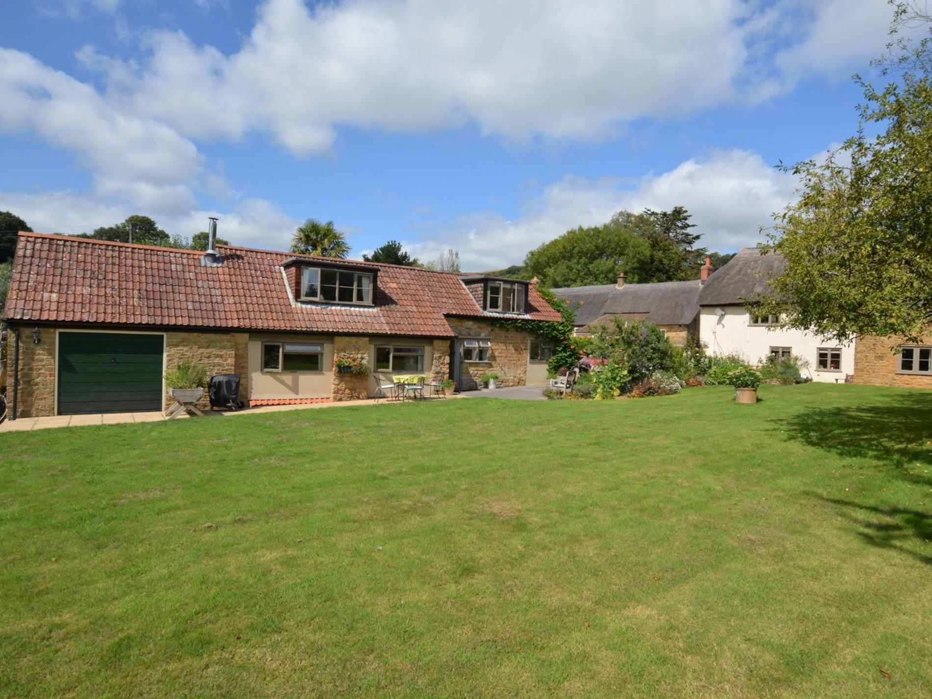 2 Bed In Beaminster 63136 Villa Stoke Abbott Esterno foto